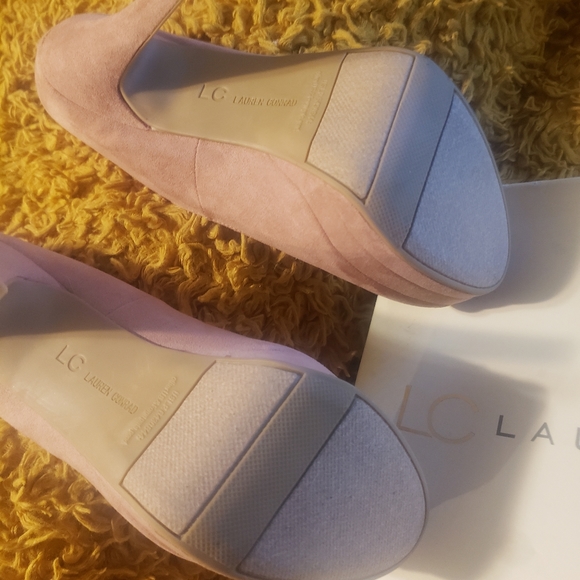 LC Pumps - Picture 4 of 7